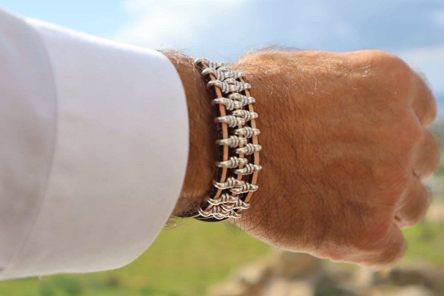 Bracciale Harley Sand da uomo fatto a mano con pelle e argento