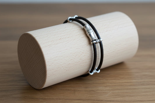 Χειροποίητο Ανδρικό βραχιόλι Άρης με Μαύρο Δερμάτινο Κορδόνι, σε έκθεση- Mousses Greek Art.