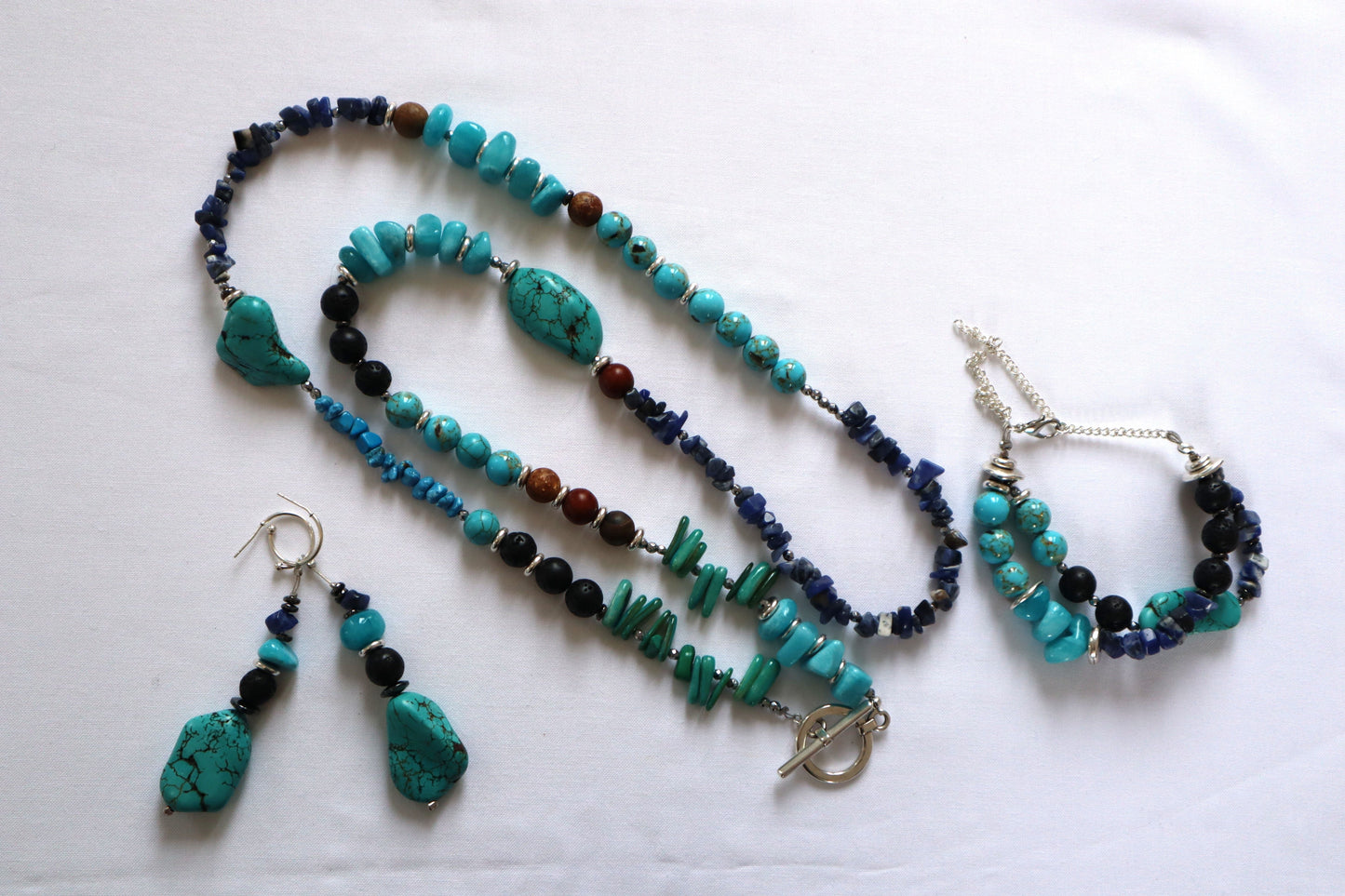 Χειροποίητο Μακρύ Κολιέ με Ποικιλία Ημιπολύτιμων Λίθων– Θιβέτ