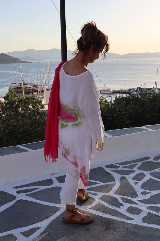 Λινό καφτάνι μπλούζα ηλέκτρα με χειροποίητη ζωγραφική shibori παραλια