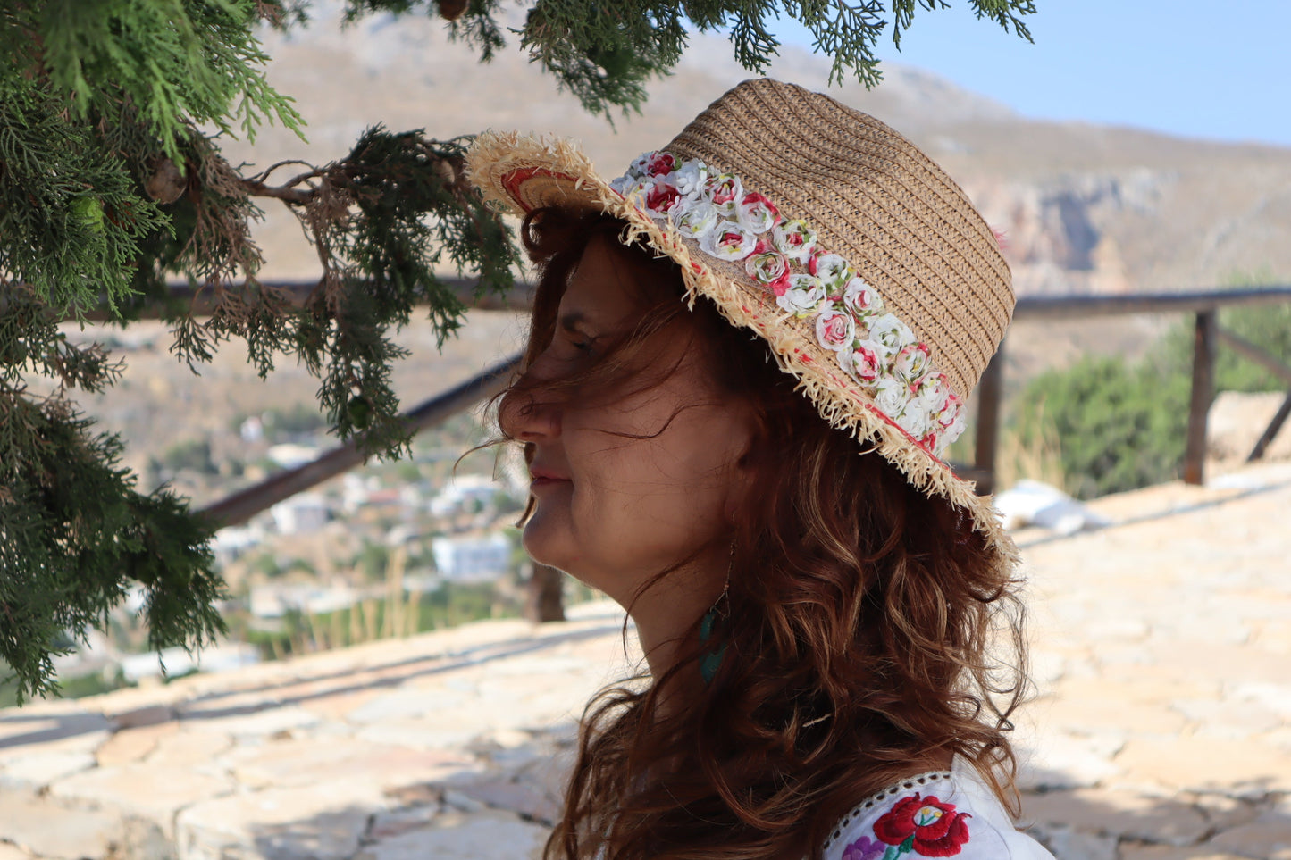 Χειροποίητο Ψάθινο Καπέλο με Ζωγραφική και Λουλούδια Primavera