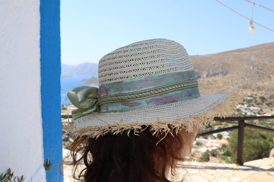 Χειροποίητο Ψάθινο Καπέλο με Κορδέλα και Τρέσα Μούσα