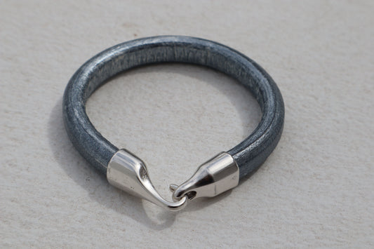 Handmade Men's Bracelet with Regaliz Leather-Pericles