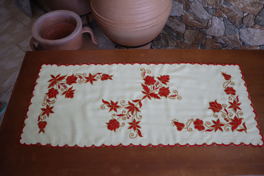 Runner da tavola fatto a mano con tulipani rossi